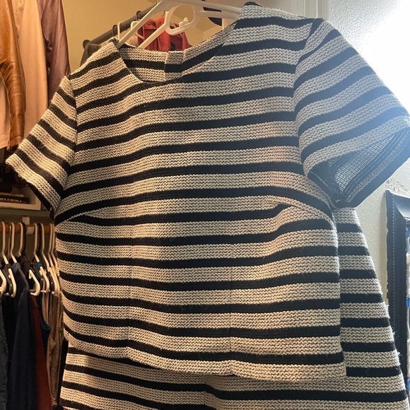 EUC Express Skirt & Top- Matching Set! - Picture 5 of 7